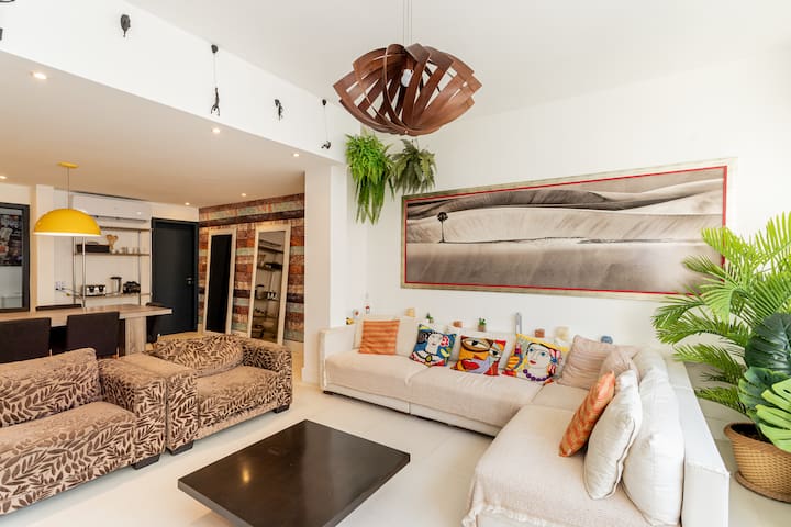 Spacious & design 3 bedrooms on the beach