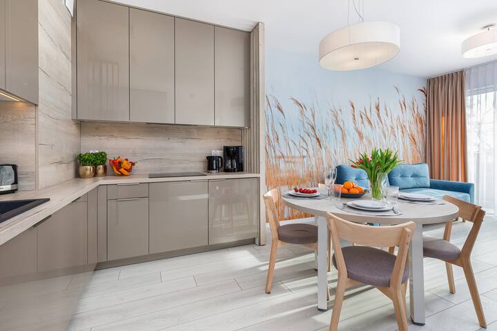 Seaside Apartamenty com managed Airbnb listing 3