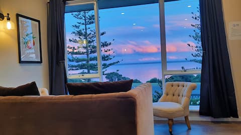 Large |SeaViews | Single Level | Fireplace | Beach