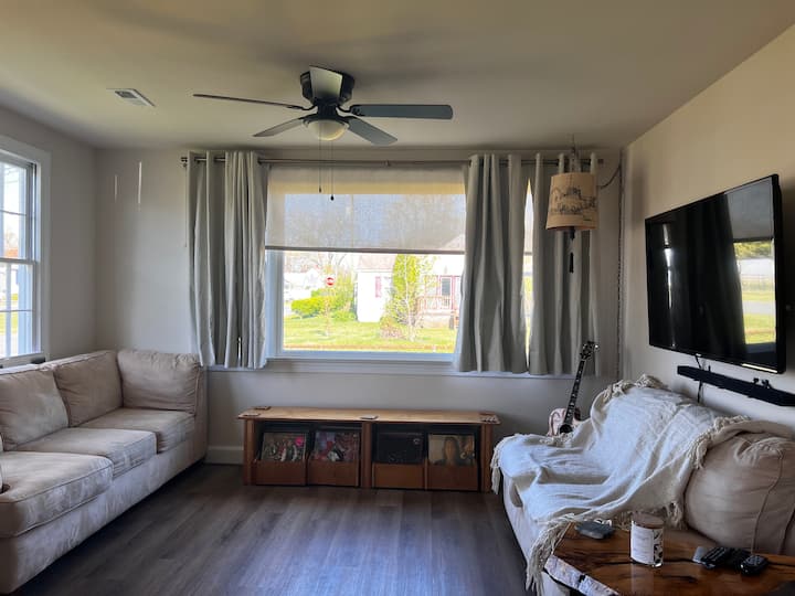 Bayside Bungalow - Colonial Beach, VA