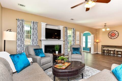 Relaxing Greer 6BR/11bed home near dtown & GSP