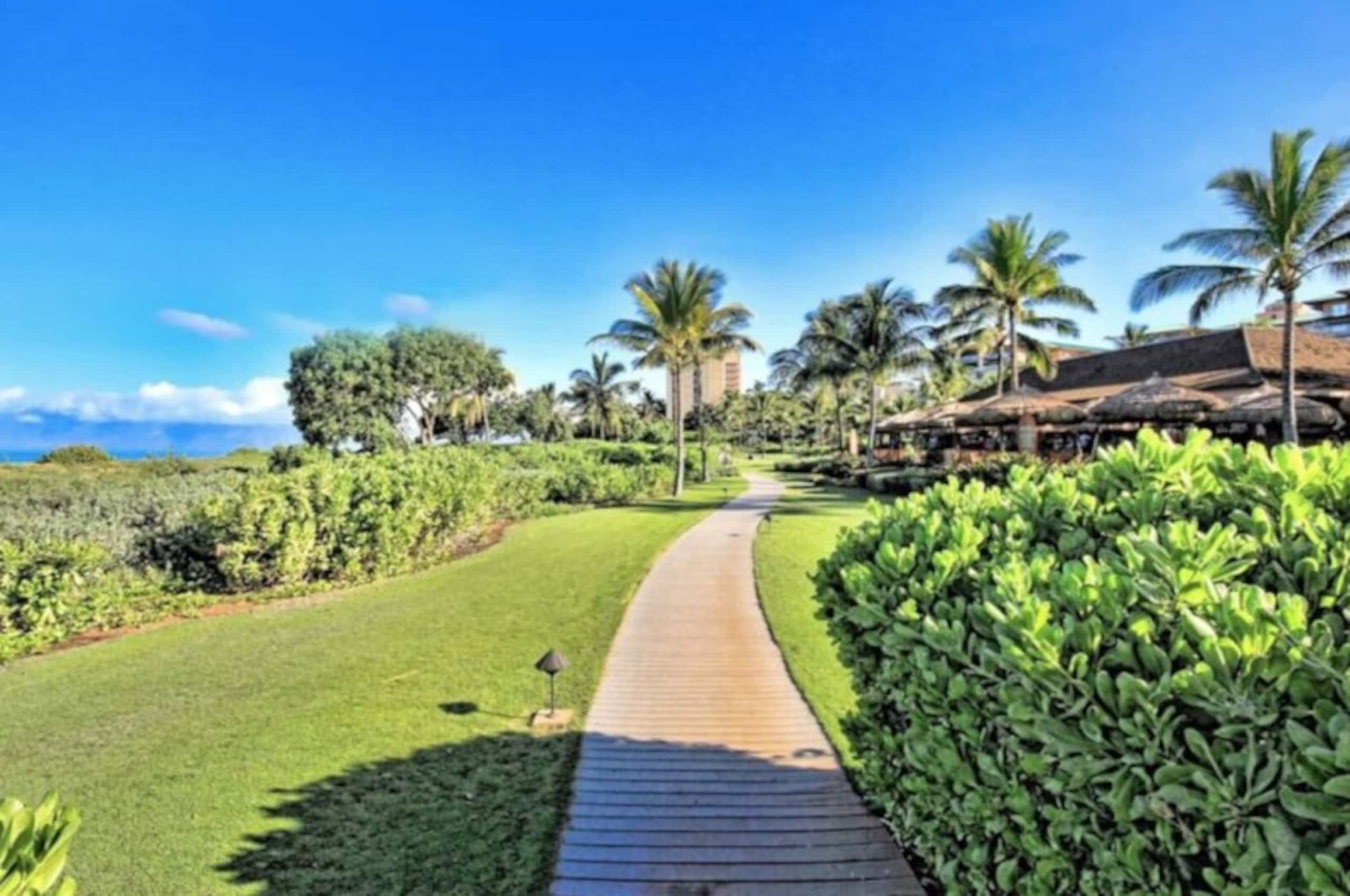 Condo in Lahaina · ★4.82 · 1 bedroom · 1 bed · 1 bath - Image 26