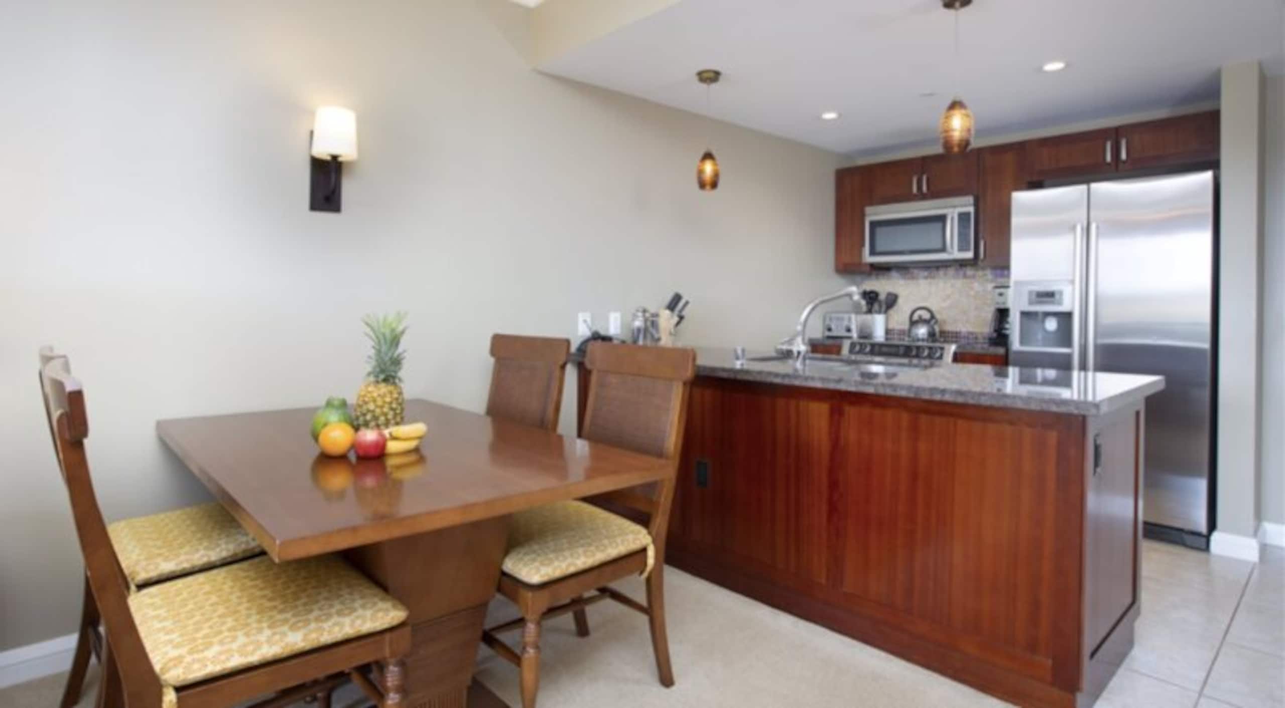 Condo in Lahaina · ★4.82 · 1 bedroom · 1 bed · 1 bath - Image 5