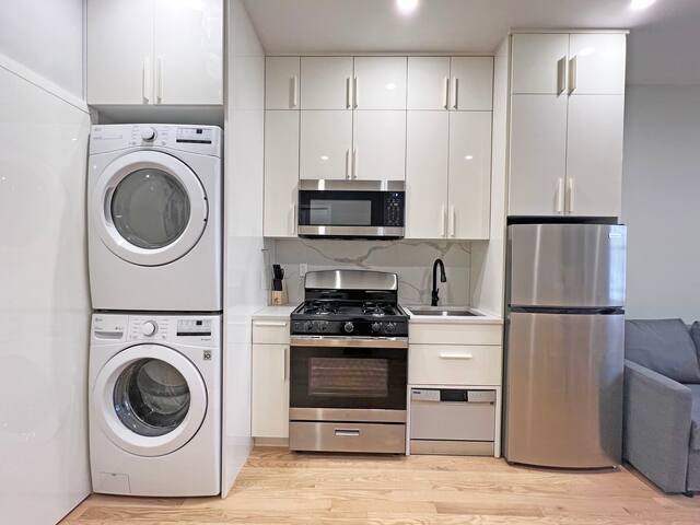 Beautiful Home in Brooklyn gallery image 2