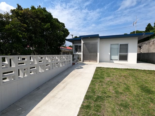 Entire home with 1 bedrooms in Okinawa - はいなーぐminpaku/okinawa/yonaguni/与那国島・宿泊
