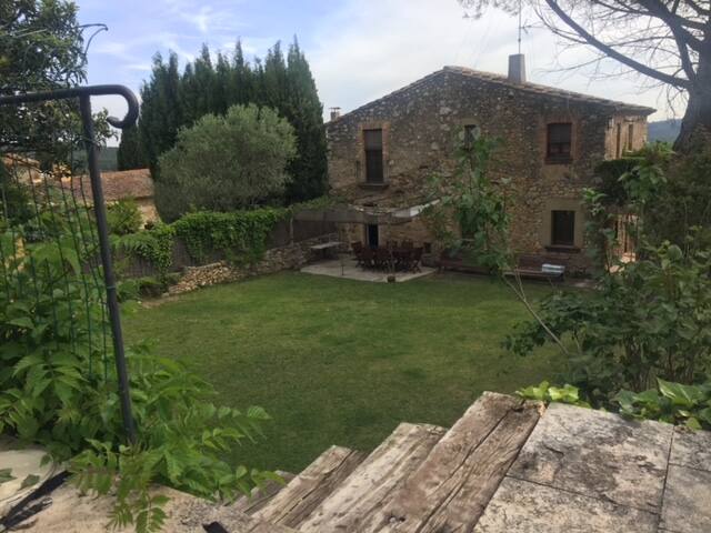 Agradable Casa de pueblo con encanto gallery image 2