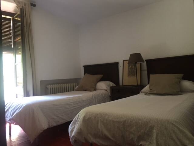 Agradable Casa de pueblo con encanto gallery image 4