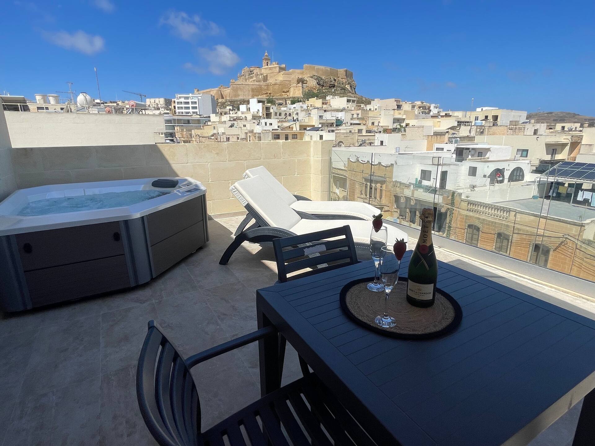 Cittadella View Penthouse with Jacuzzi — photo 3