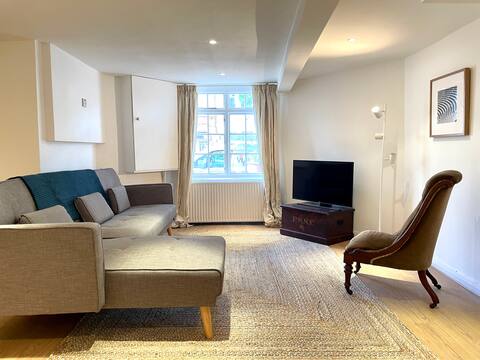 1 Bedroom apartment in fabulous London location