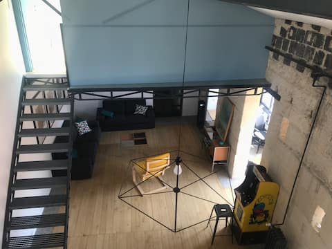 Popular Airbnb listing: LOFT 120 m2 large terrace in the center 3 bedrooms in Montpellier
