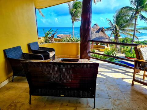 Oceanfront, 4 bedrooms,  Gorgeous, Pool!