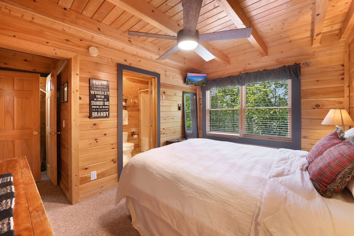 Rye's and Shine - חדר שינה ראשי עם שירותים צמודים