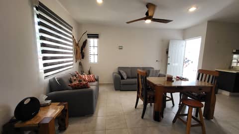 Top performing Airbnb: Ground Floor Apt, Close to Beach and Cenotes in Alborada