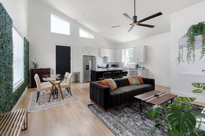 Vaulted Ceiling, Crate & Barrel, Designer No. 4530