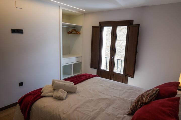 საძინებელი 1