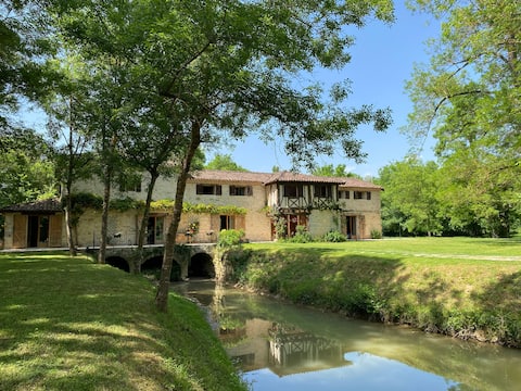 Authentic 12th century watermill – Gers