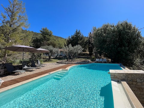 Private villa with heated pool & panoramic views