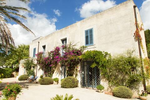 Villa Titì - Charming ancient country Mansion