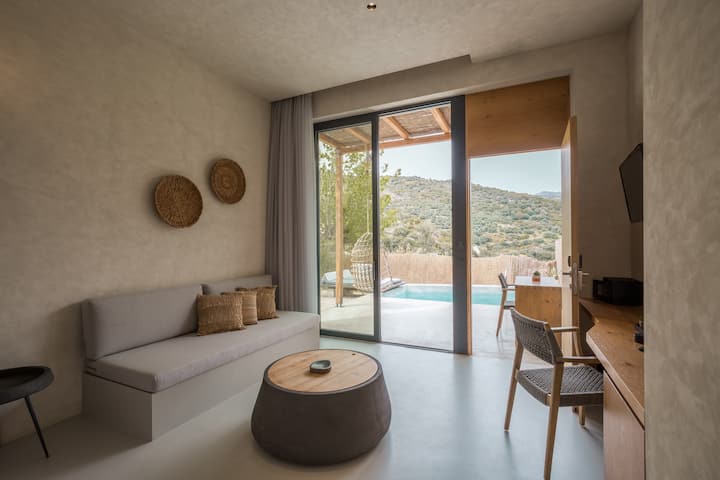 Honeymoon With Private Pool Hot Tub Mountain View - Sougia