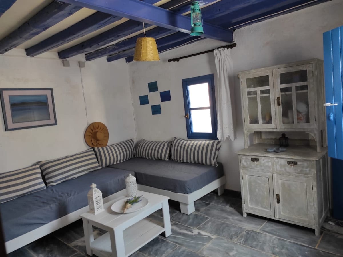 ห้องสำหรับครอบครัว (ประกอบด้วยเตียงเดี่ยว 2 หลัง)