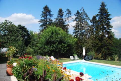 Domaine de France, 3 beautiful cottages, sleeps 14