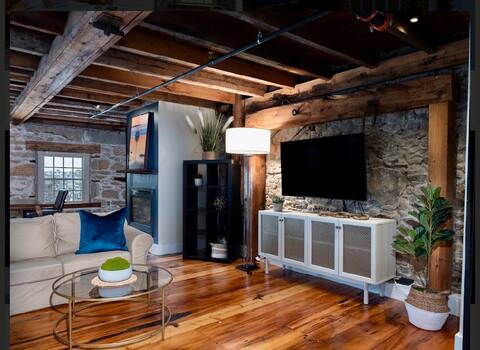 2 BR in heart of Historic New Bedford, water views