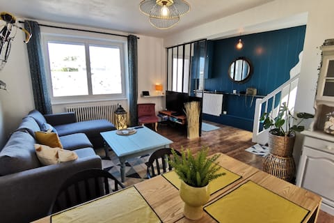 Top performing Airbnb: Townhouse, beach 15 minutes away. in Pont L'abbé