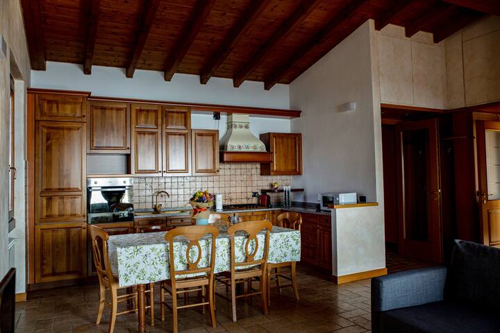 Elegante villa sul Lago d’Iseo – Predore gallery image 4