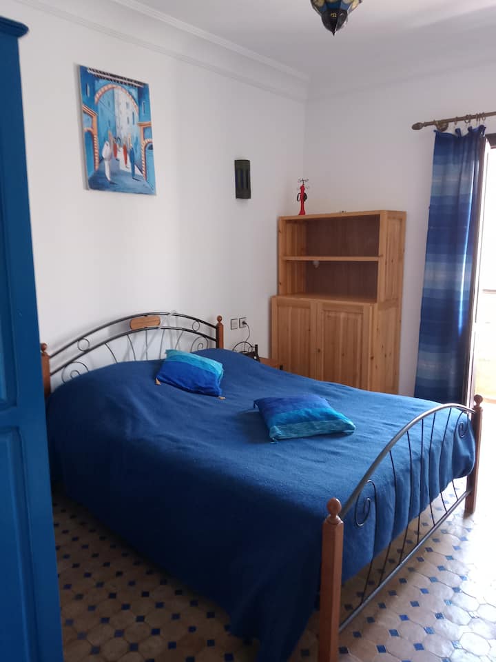 2 bright bedrooms apartment 2 steps from the sea. Vacation homes for