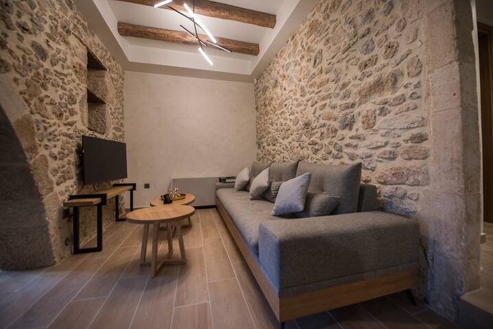 ★ Stone built villa with pool/4 bedrooms gallery image 5