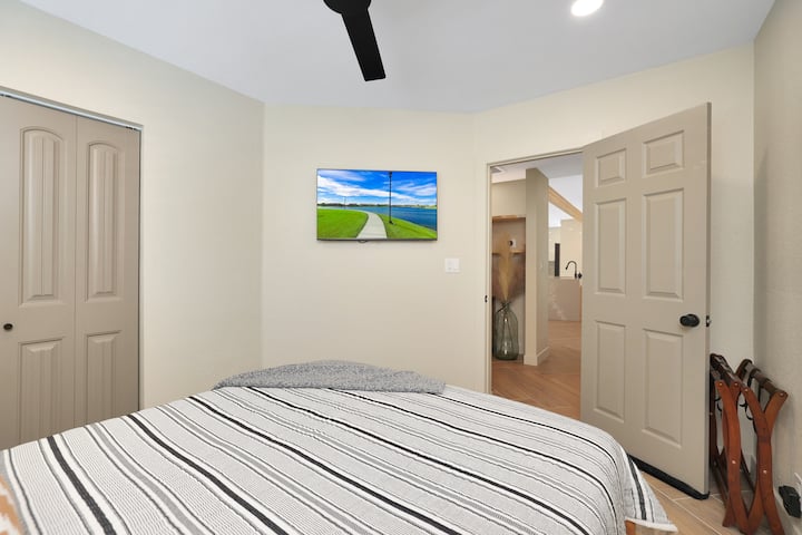 Every Bedroom has a TV!