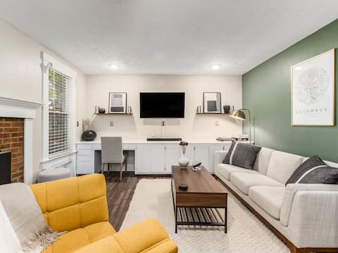 Popular Airbnb listing: Schumacher's Gem Historic Home wth Hot Tub & Study in South Side
