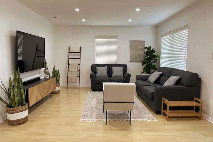 Sunny Family Getaway: 3BR Home with Large Backyard