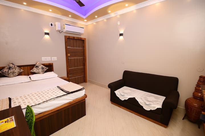 Prabhu Krupa (Unit-2) - 1.5 Km To Beach & Temple - Puri