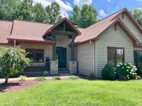Ellis Lake House
