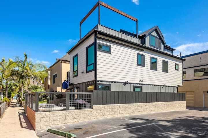 New Home / Private living ground and first floor