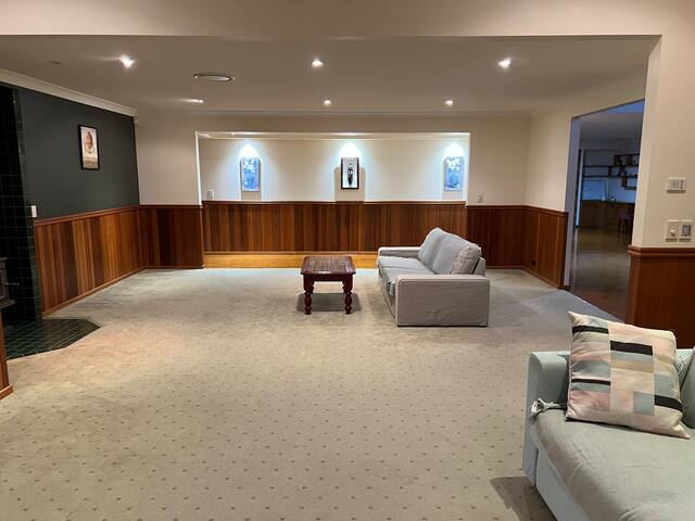 Spa Villa with Media&Gaming Rooms gallery image 2