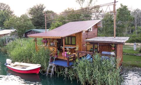 Bamboo Cottage