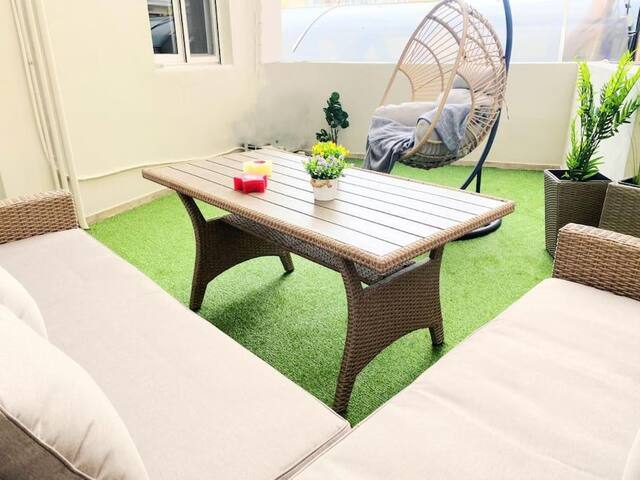 Amazing brand NEW 4BDR/2BATH Apt w/Balcony in ATH gallery image 4