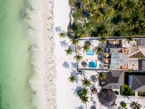 Coco Rise Villas - by Hostly