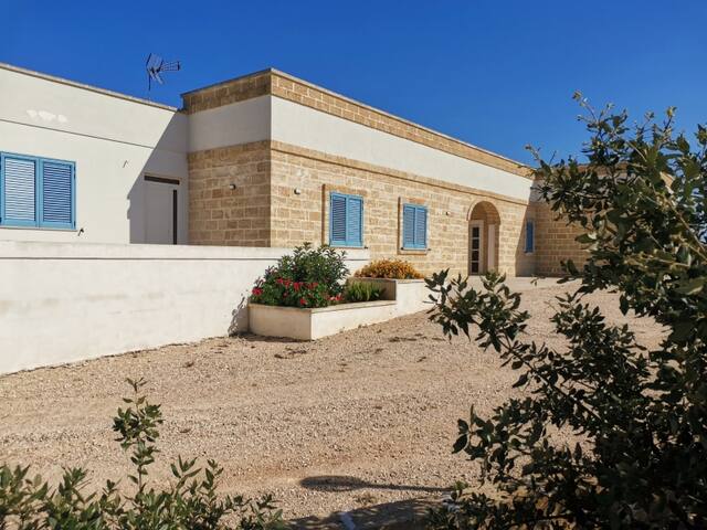 Villa esclusiva con piscina in Salento gallery image 2