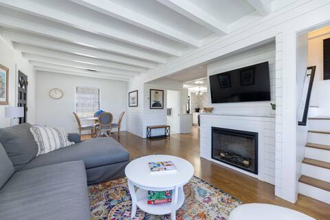 DT Mystic Renovated 3BR Mystic Cape house
