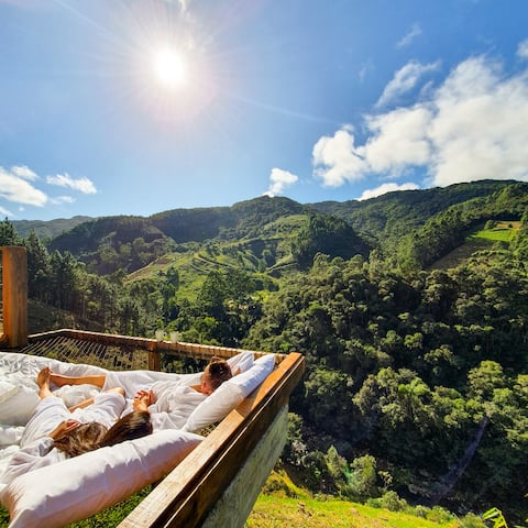 Popular Airbnb listing: Canto da Montanha Chalet, with hot tub and fireplace in Anitápolis
