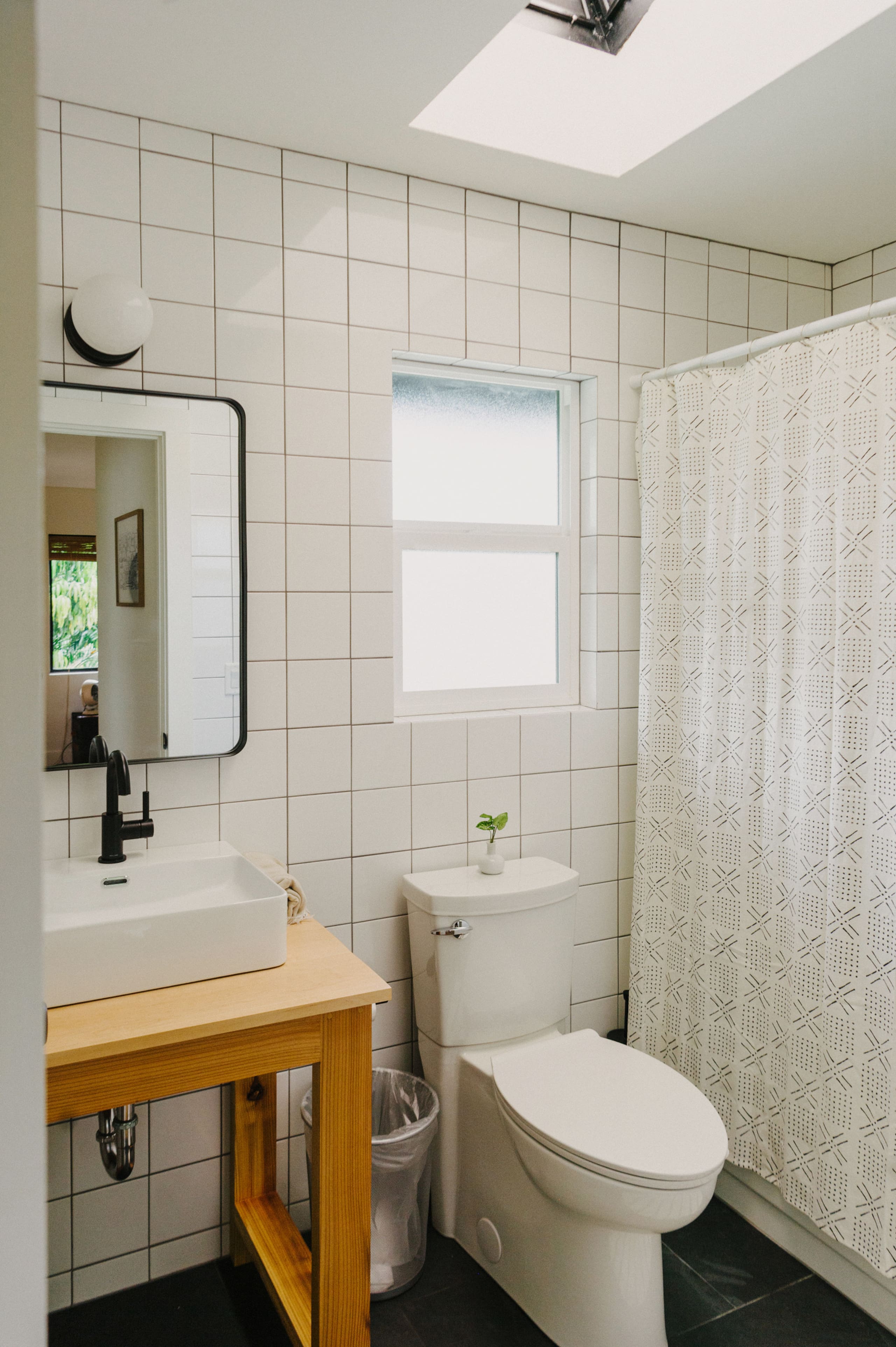 Home in Kailua-Kona · ★4.98 · 3 bedrooms · 4 beds · 3.5 baths - Image 11