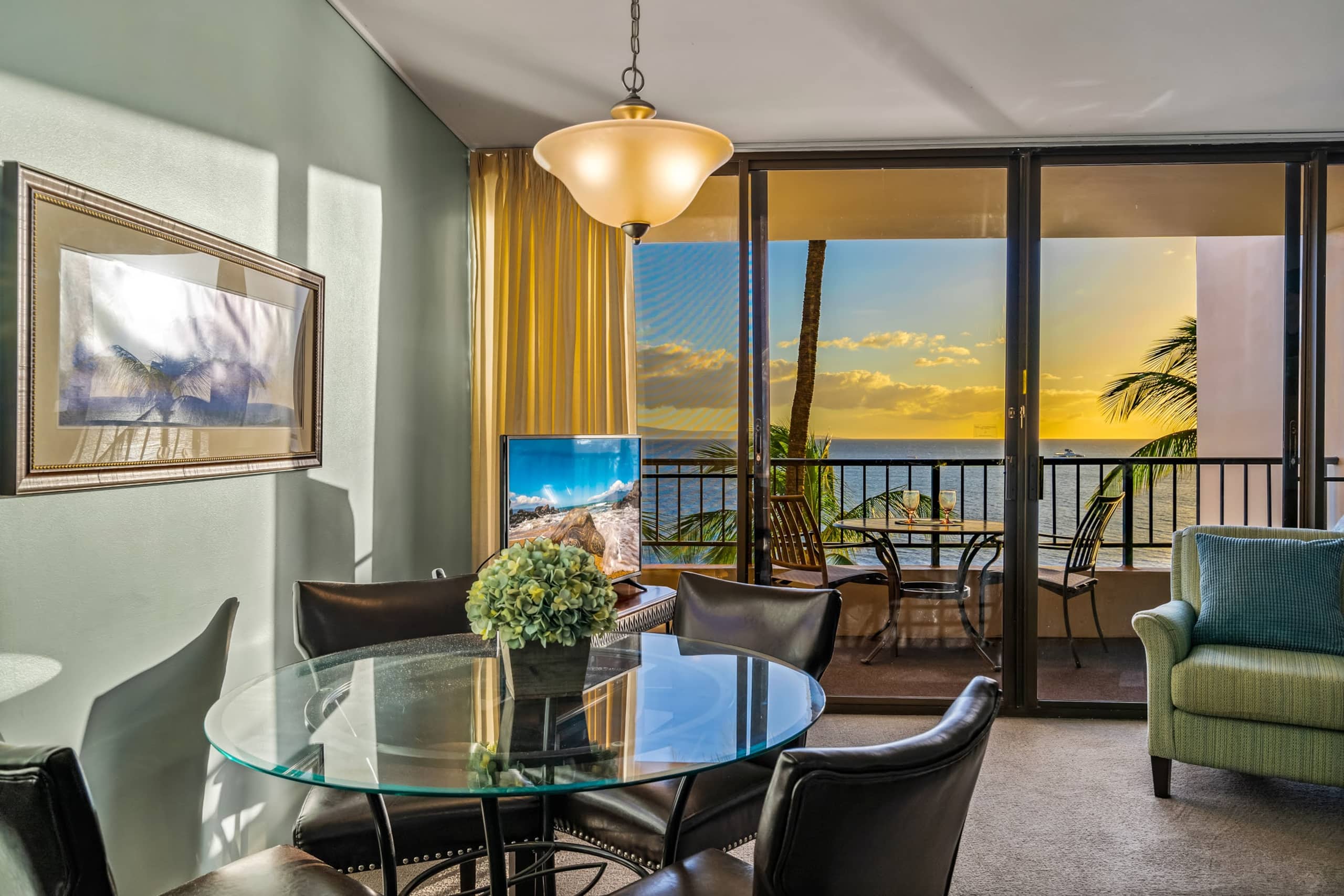 Condo in Kihei · ★4.94 · 1 bedroom · 2 beds · 1 bath - Image 13