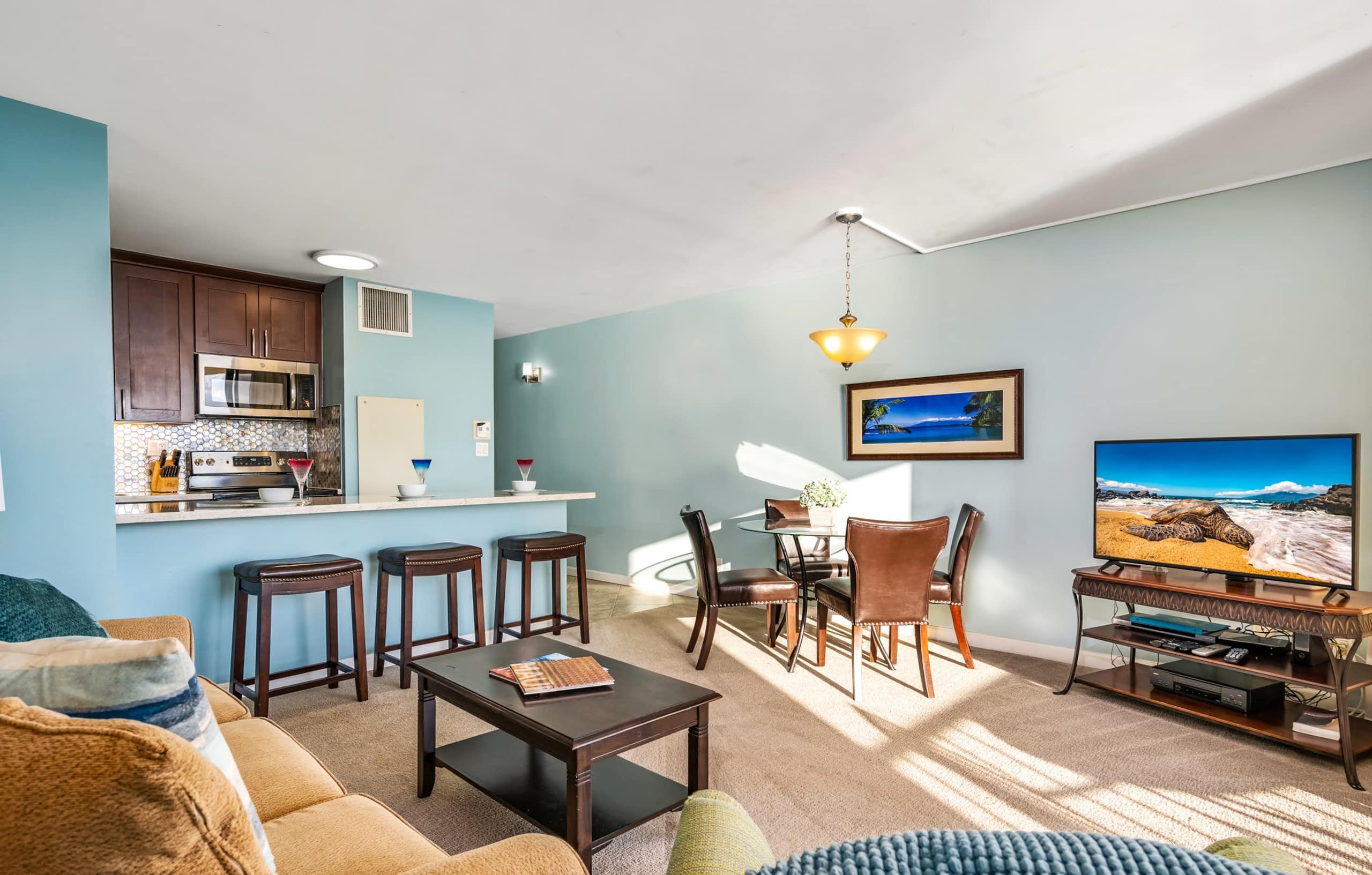 Condo in Kihei · ★4.94 · 1 bedroom · 2 beds · 1 bath - Image 3