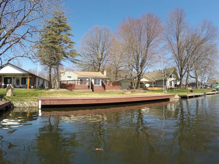 Wayland Holiday Rentals & Homes Michigan, United States Airbnb