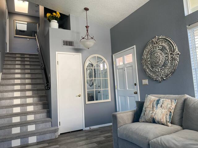 Quiet Family Friendly Home gallery image 2