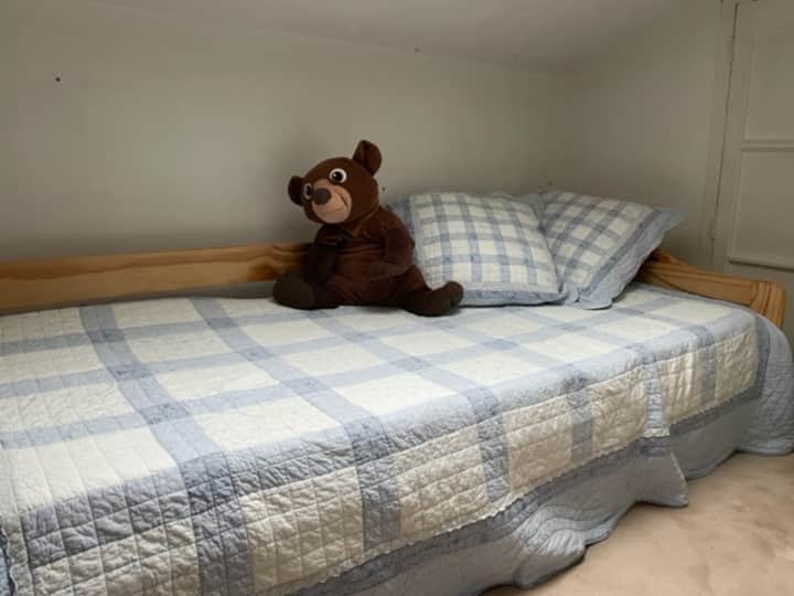 Dormitorio 5, dormitorio contiguo, dormitorio 1. Camas para niños (cama de barco: 2 camas de 90 cm)
