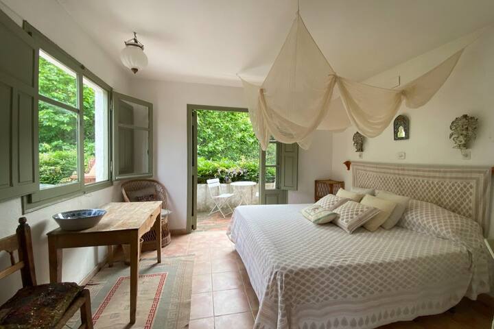 Charming village house, just minutes from the sea gallery image 2